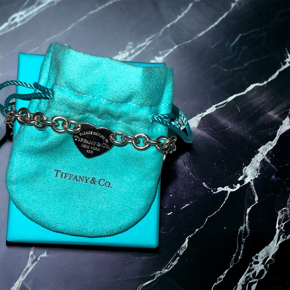 Return to Tiffany Heart Tag bracelet.